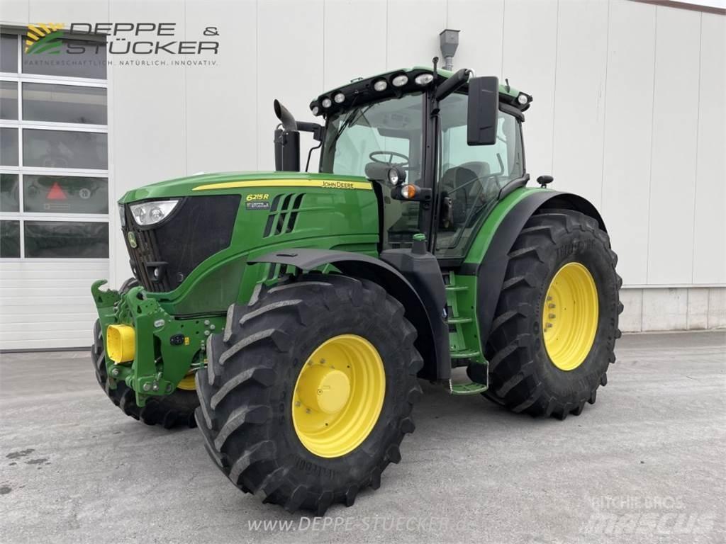 John Deere 6215R トラクター
