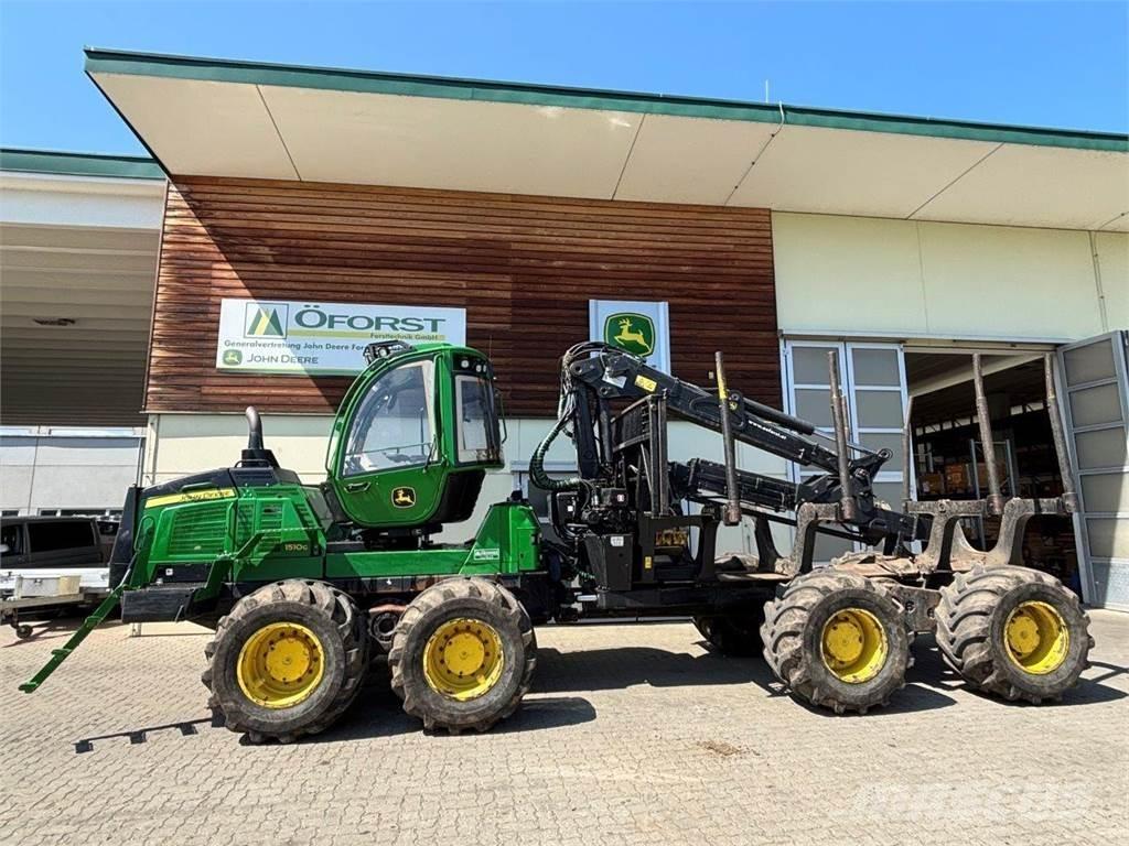 John Deere 1510 G フォワーダー