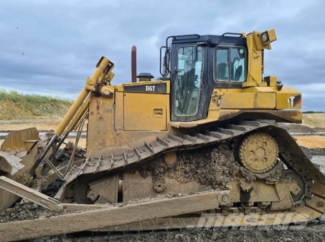 CAT D 6 T LGP ブルドーザー