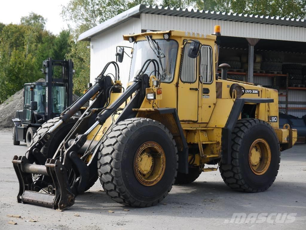 Volvo L 90 ホイールローダー・タイヤショベル