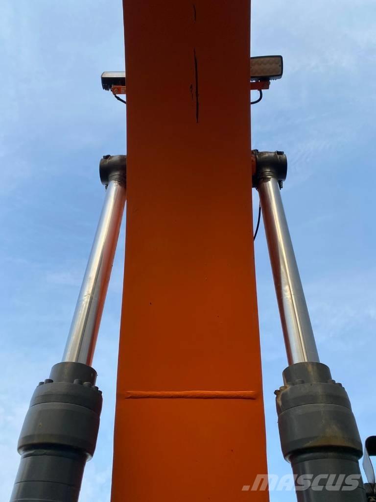 Doosan DX 300 LC-7 大型油圧ショベル12t以上（パワーショベル・ユンボ）