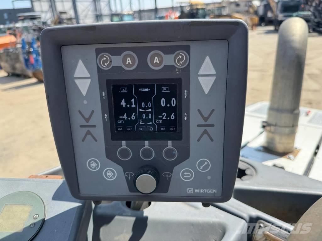 Wirtgen W 35 RI アスファルトコールドミリングマシーン