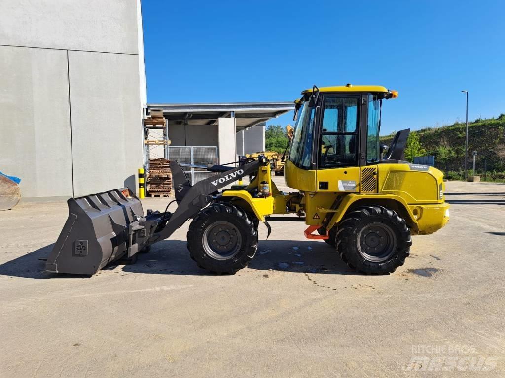 Volvo L 35 G スキッドステアローダー