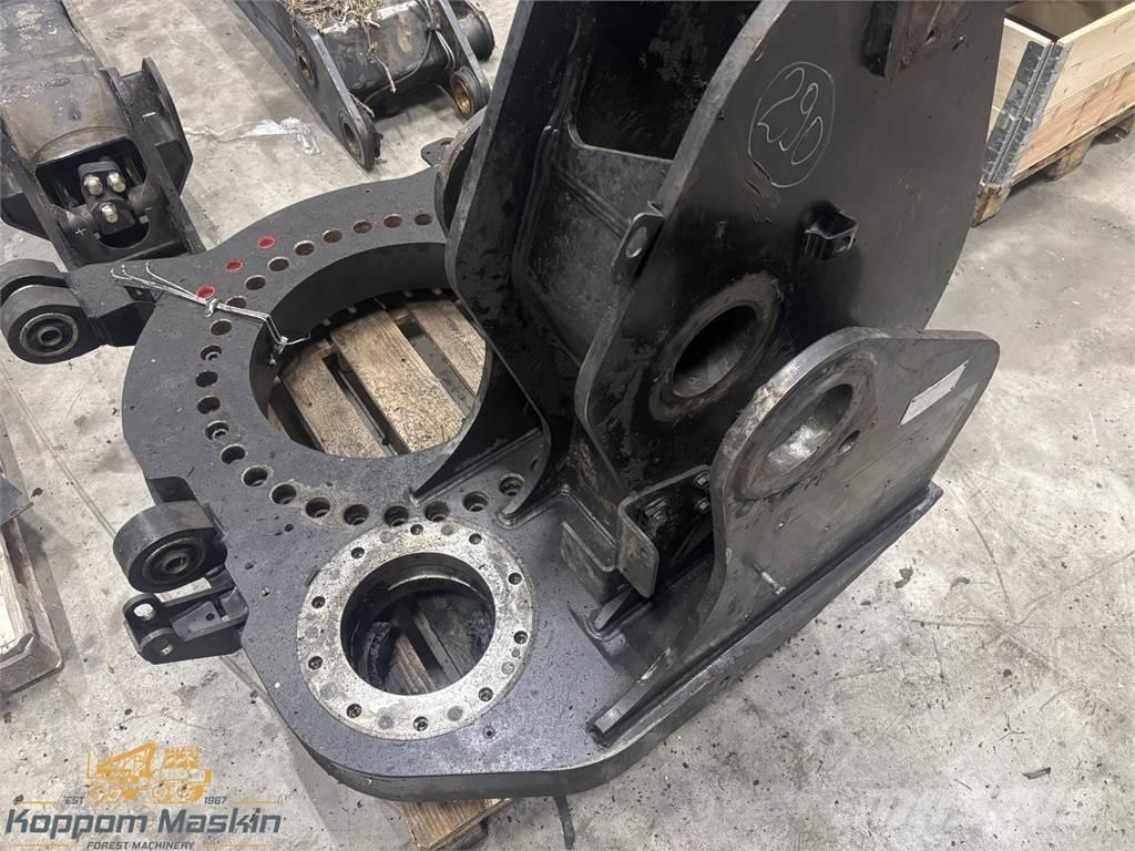 Komatsu 270H ハーベスタ