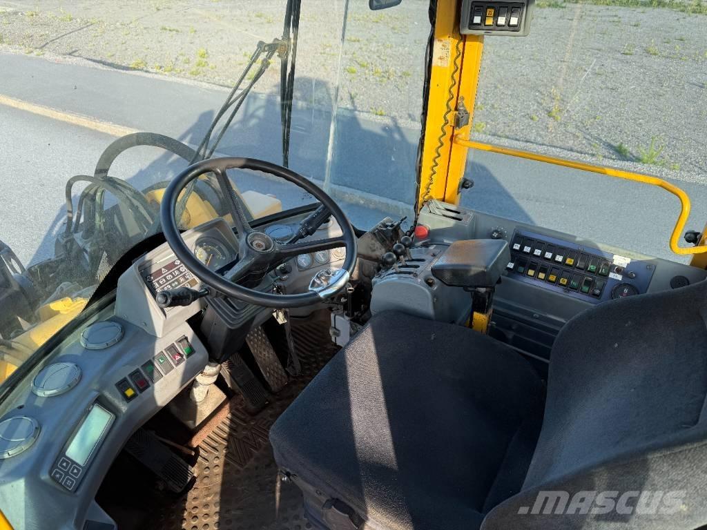 Volvo L 70 C ホイールローダー・タイヤショベル