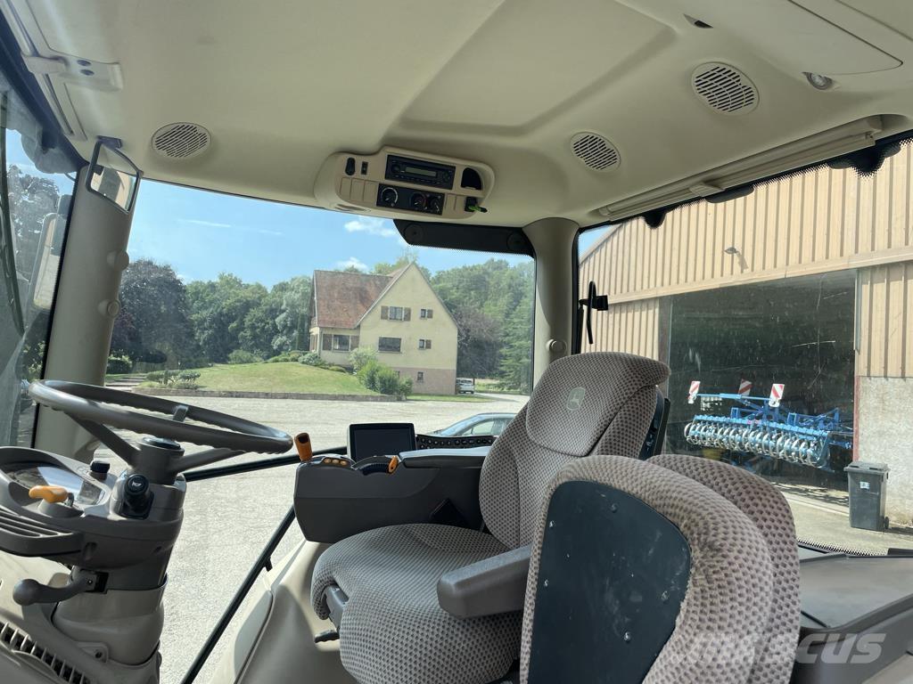 John Deere 6210R トラクター