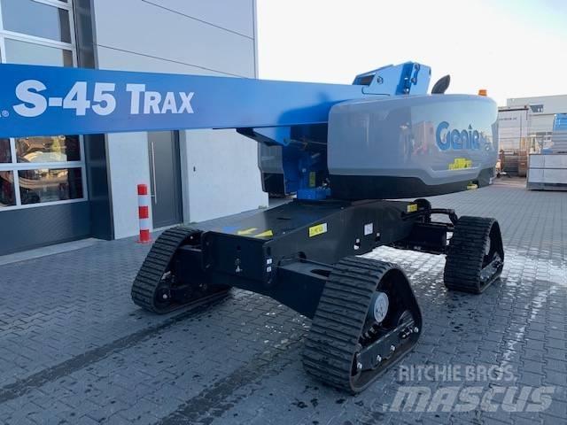 Genie S 45 XC Trax ブームリフト　直伸型