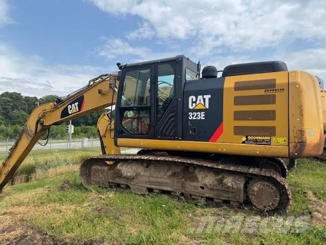 CAT 323 E 大型油圧ショベル12t以上（パワーショベル・ユンボ）