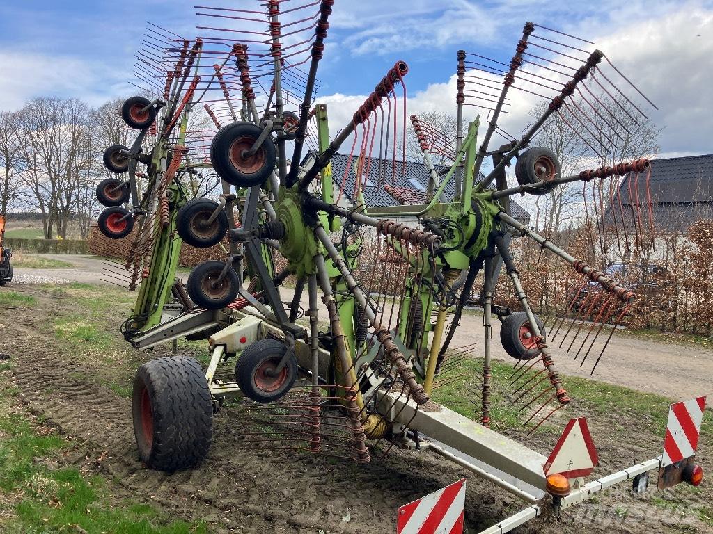 CLAAS Liner 3500 テッダー・テッダーレーキ