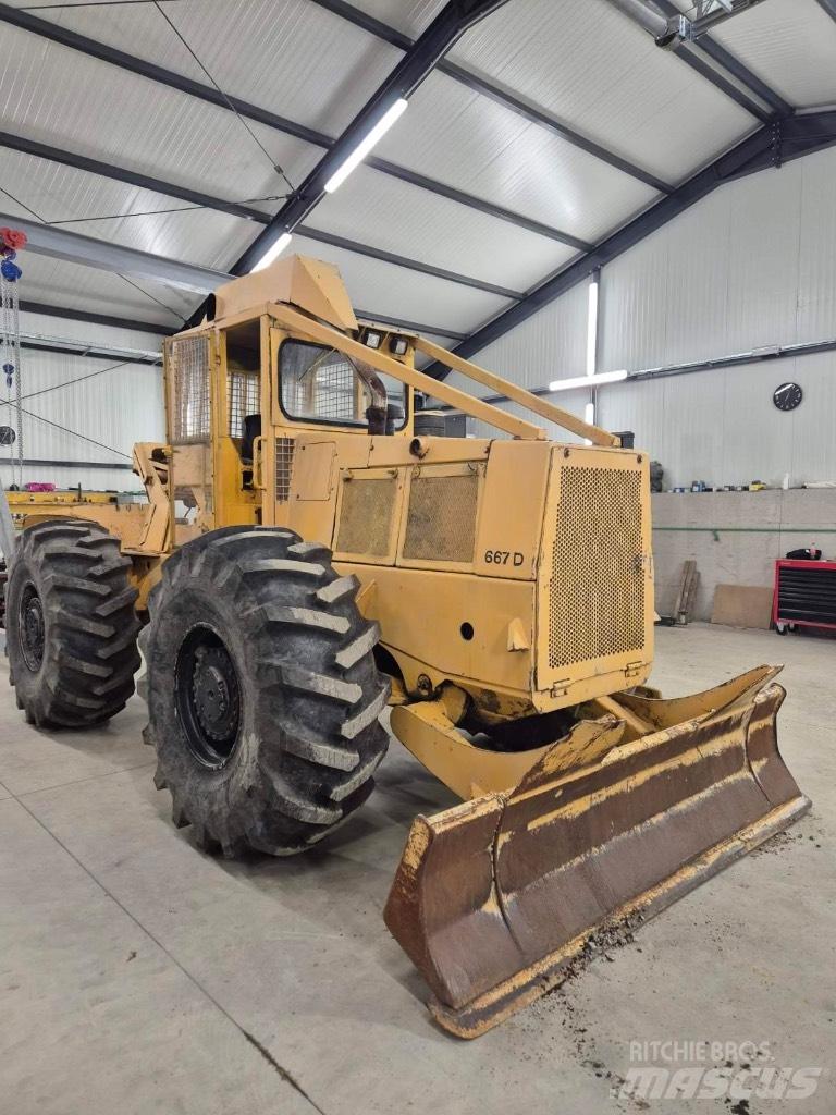 John Deere 667d 林業トラクター