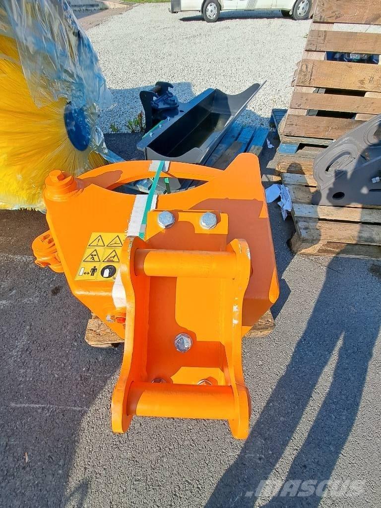 Axer 230K ハーベスタヘッド