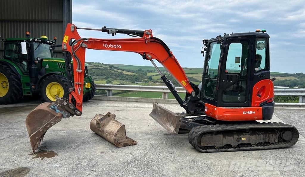 Kubota U 48-4 ミニ油圧ショベル 7t以下（ミニユンボ・ミニディガー）