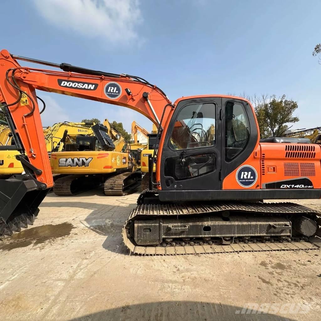 Doosan DX140LC-9C 大型油圧ショベル12t以上（パワーショベル・ユンボ）