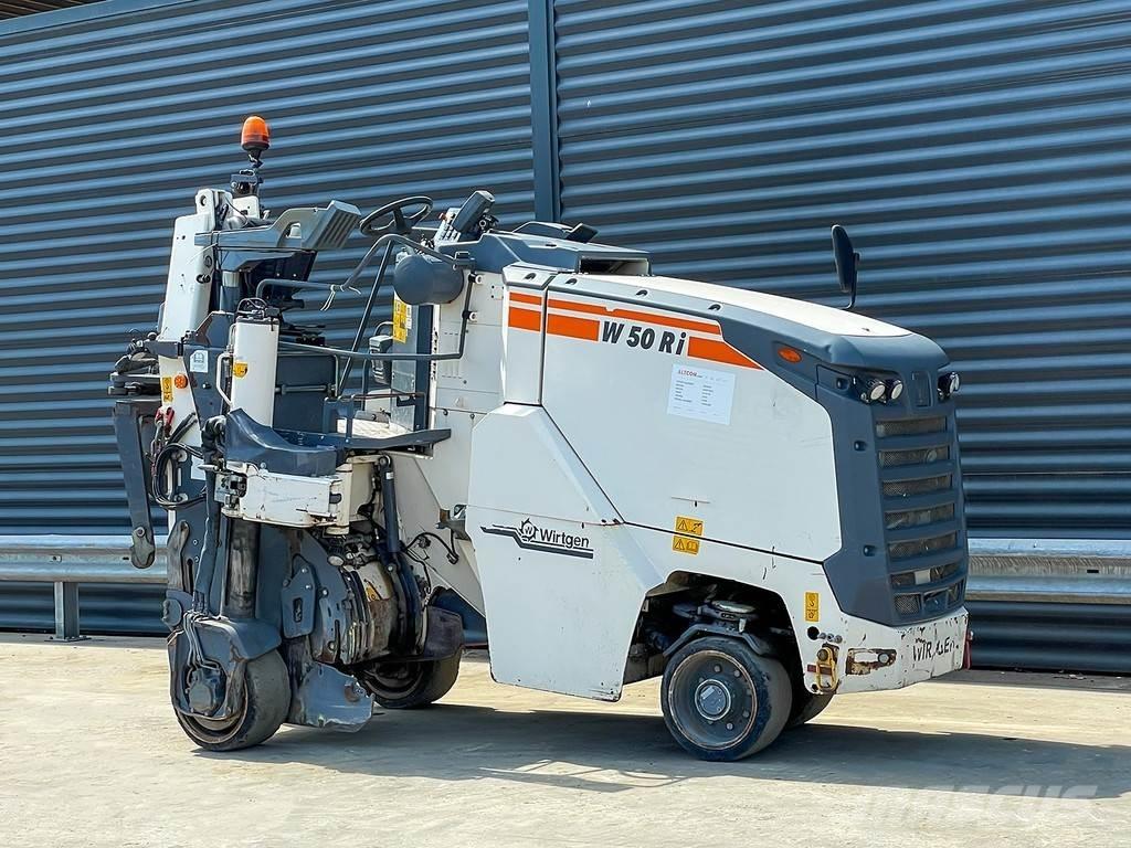 Wirtgen W 50 RI アスファルトコールドミリングマシーン