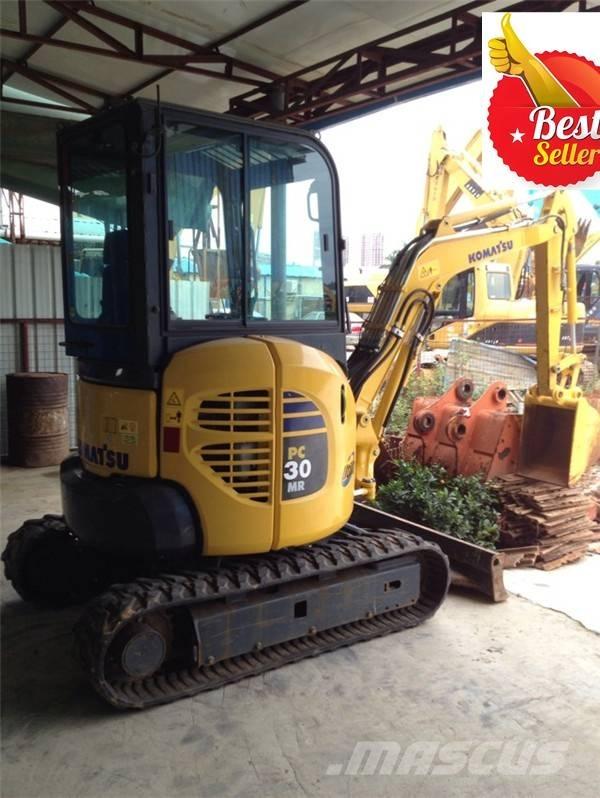 Komatsu PC 30 ミニ油圧ショベル 7t以下（ミニユンボ・ミニディガー）
