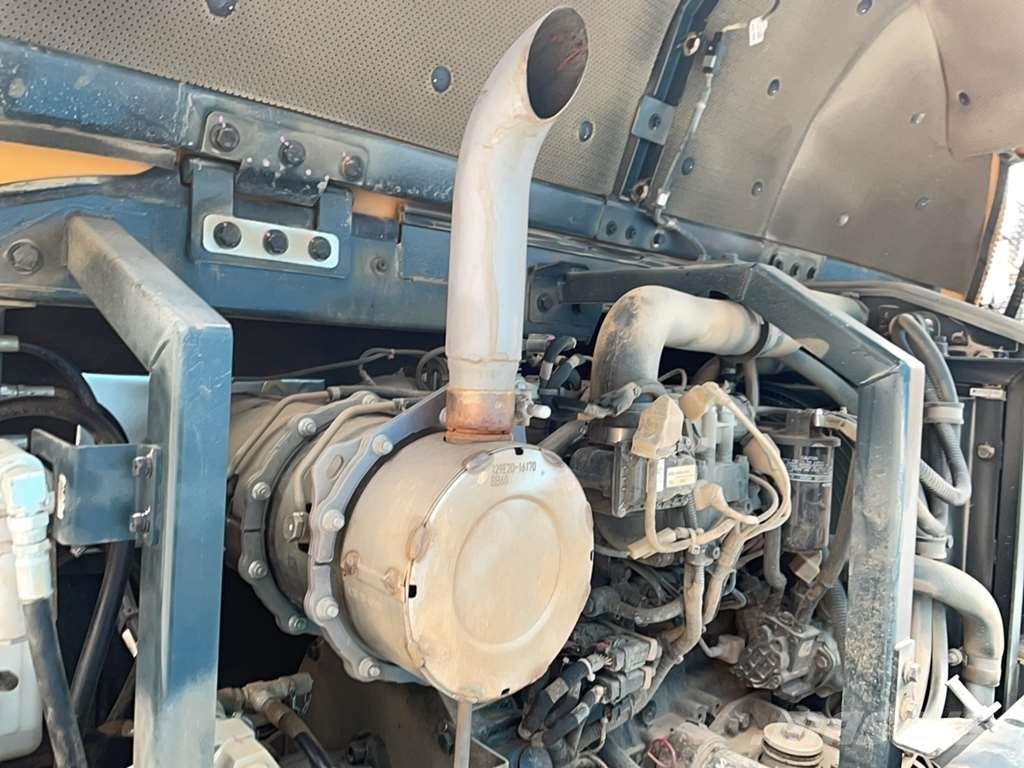 Hyundai HX85A 特殊油圧ショベル