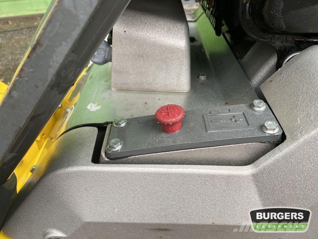 Neuson DPU 65.55 プレートコンパクター