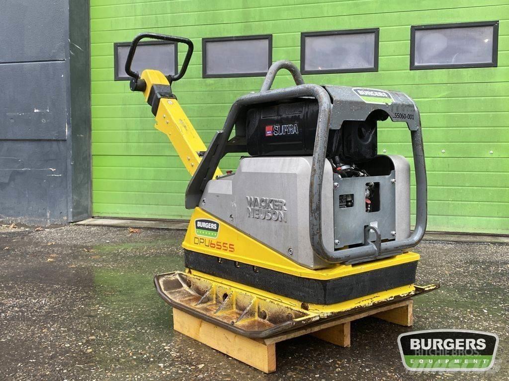 Neuson DPU 65.55 プレートコンパクター