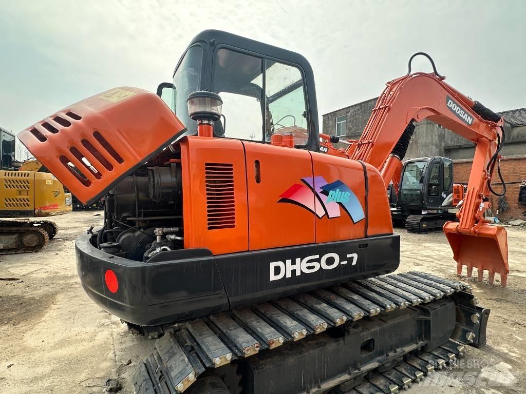 Doosan DH 60-7 大型油圧ショベル12t以上（パワーショベル・ユンボ）