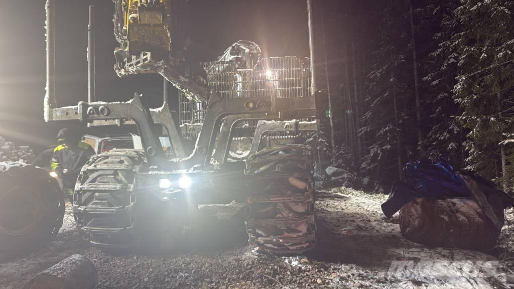 Rottne F13s フォワーダー