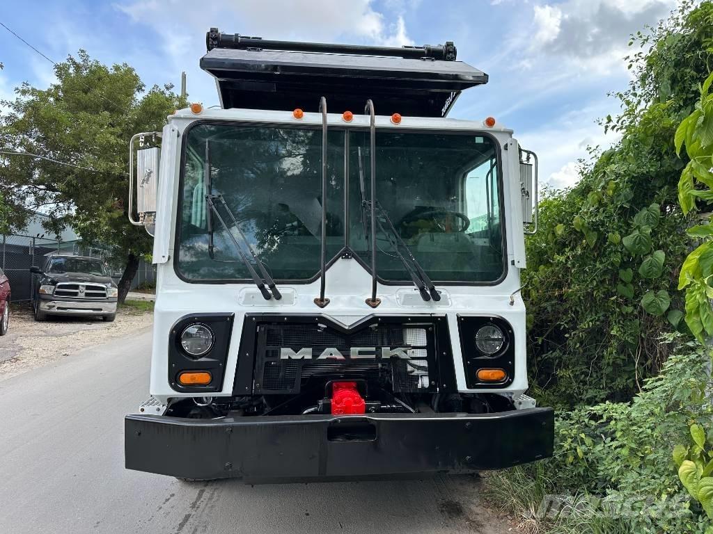 Mack MR613 塵芥車、パッカー車
