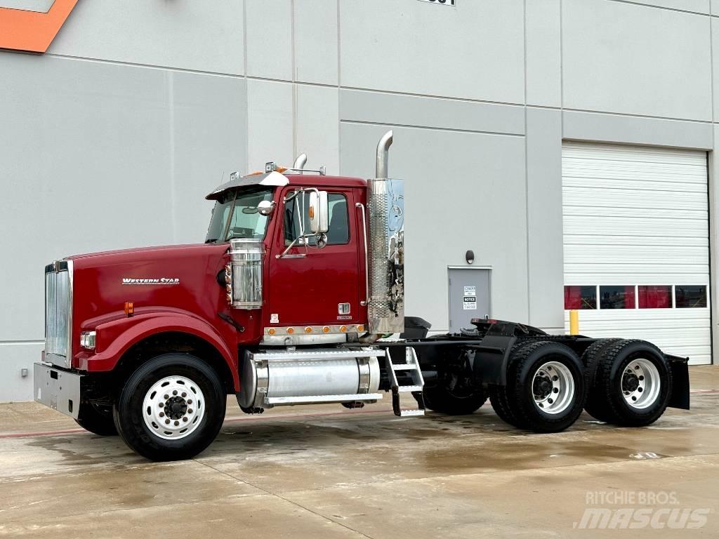 Western Star 4900 中古トラクターヘッド | トレーラーヘッド