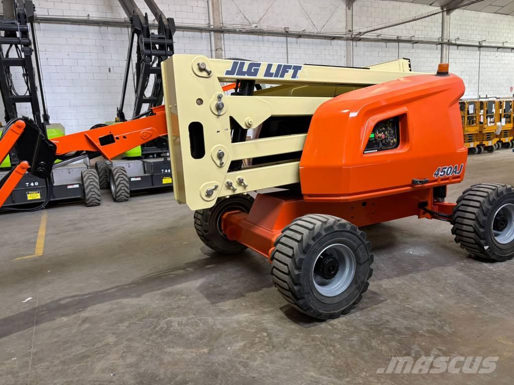 JLG 450 AJ ブームリフト　屈伸型