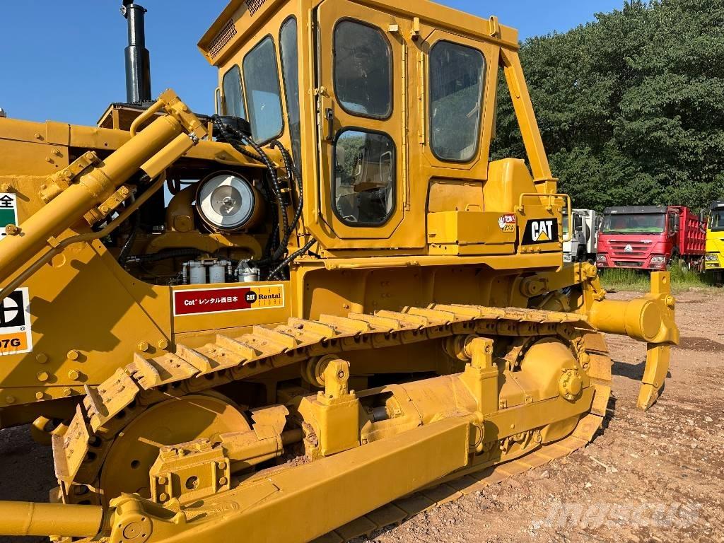 CAT D7G ブルドーザー
