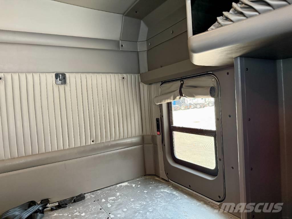 Kenworth T 800 中古トラクターヘッド | トレーラーヘッド