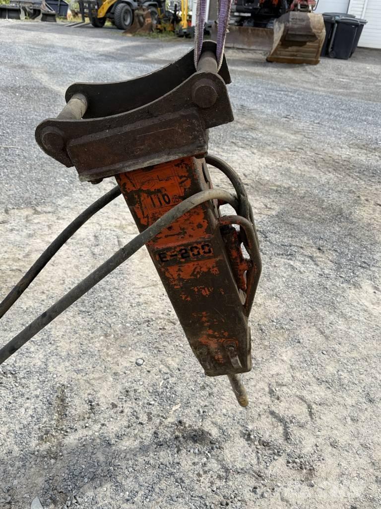 NPK E 200 ( S40 ) ハンマー／ブレーカ