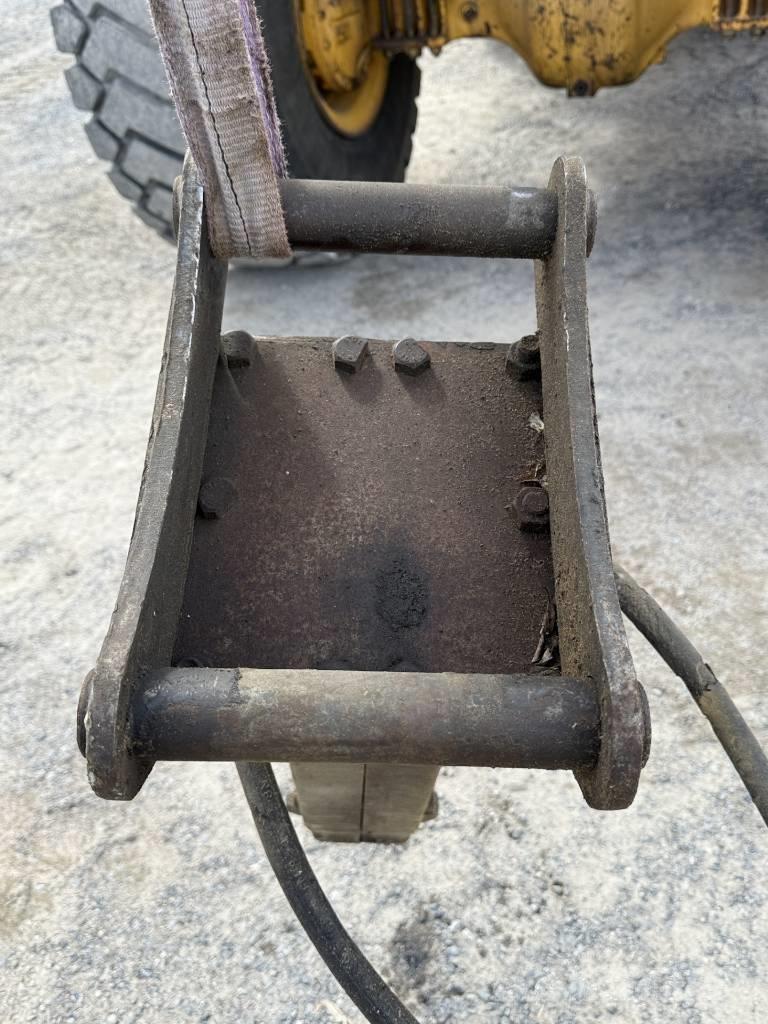 NPK E 200 ( S40 ) ハンマー／ブレーカ