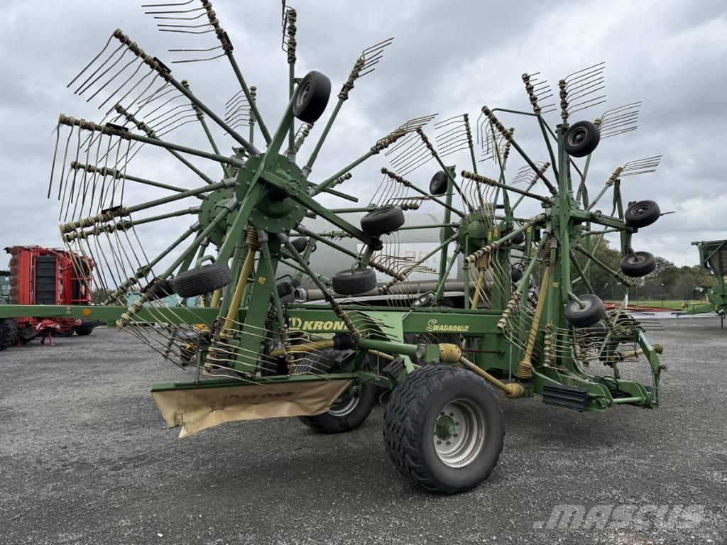 Krone Swadro 1400 ウィンドローア/レーキ