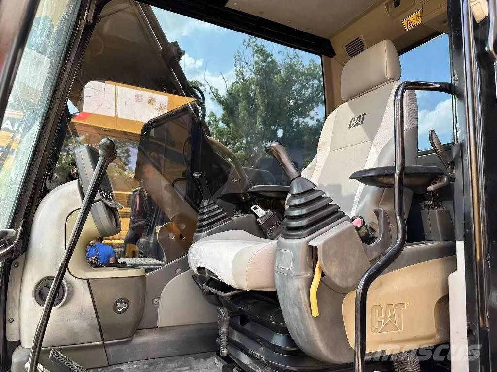 CAT 315D2 大型油圧ショベル12t以上（パワーショベル・ユンボ）