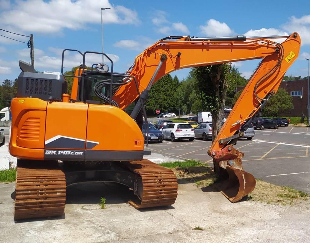 Doosan DX140LCR-7 大型油圧ショベル12t以上（パワーショベル・ユンボ）