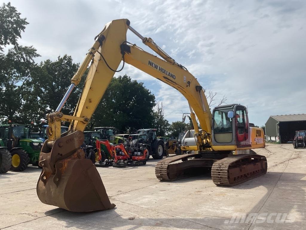New Holland E 305 大型油圧ショベル12t以上（パワーショベル・ユンボ）