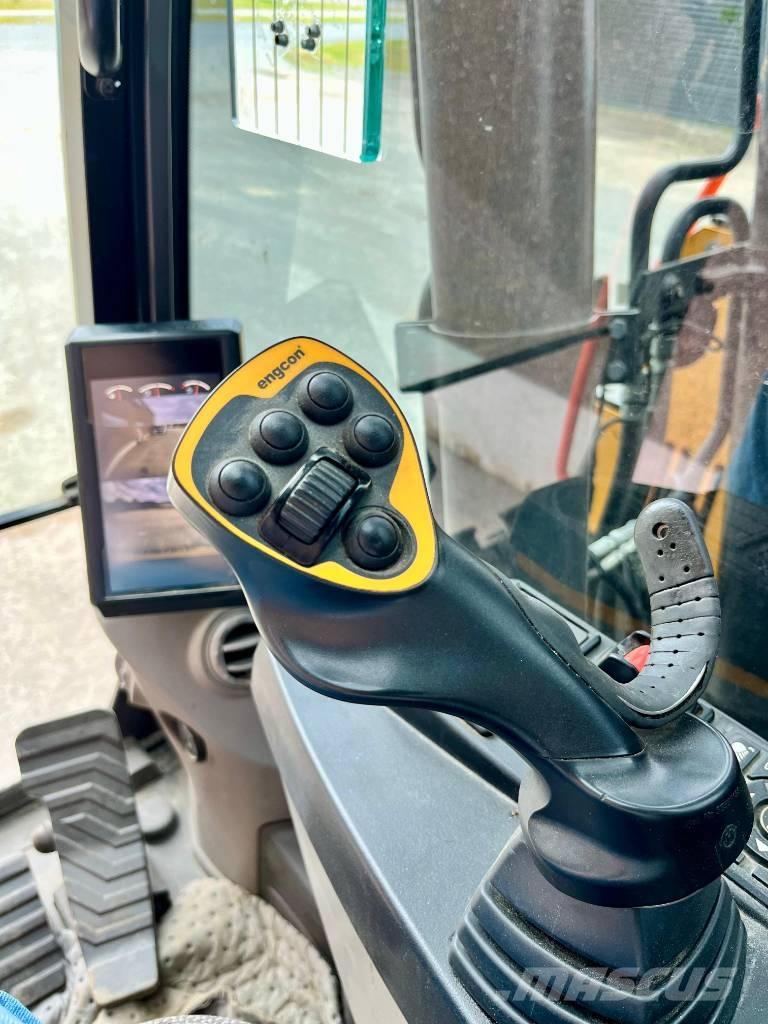 Volvo ECR 235 E 大型油圧ショベル12t以上（パワーショベル・ユンボ）