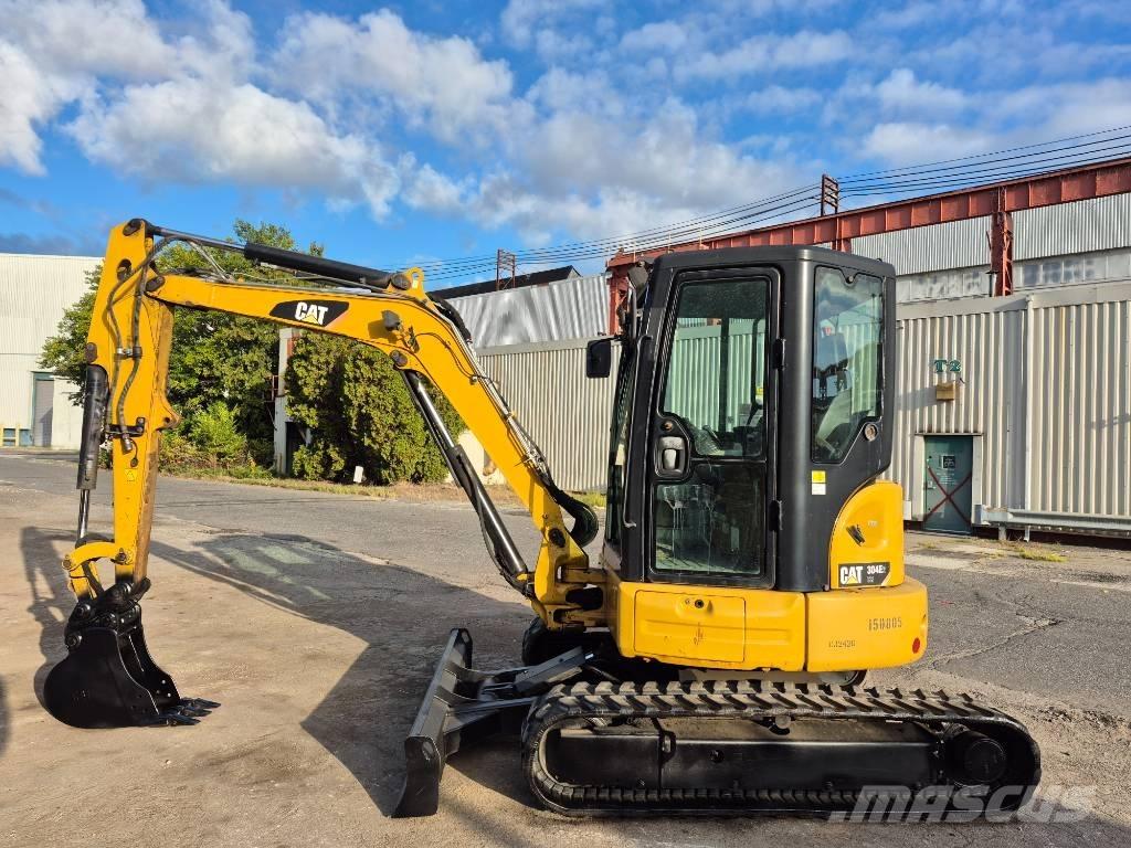 CAT 304 E 2 CR ミニ油圧ショベル 7t以下（ミニユンボ・ミニディガー）