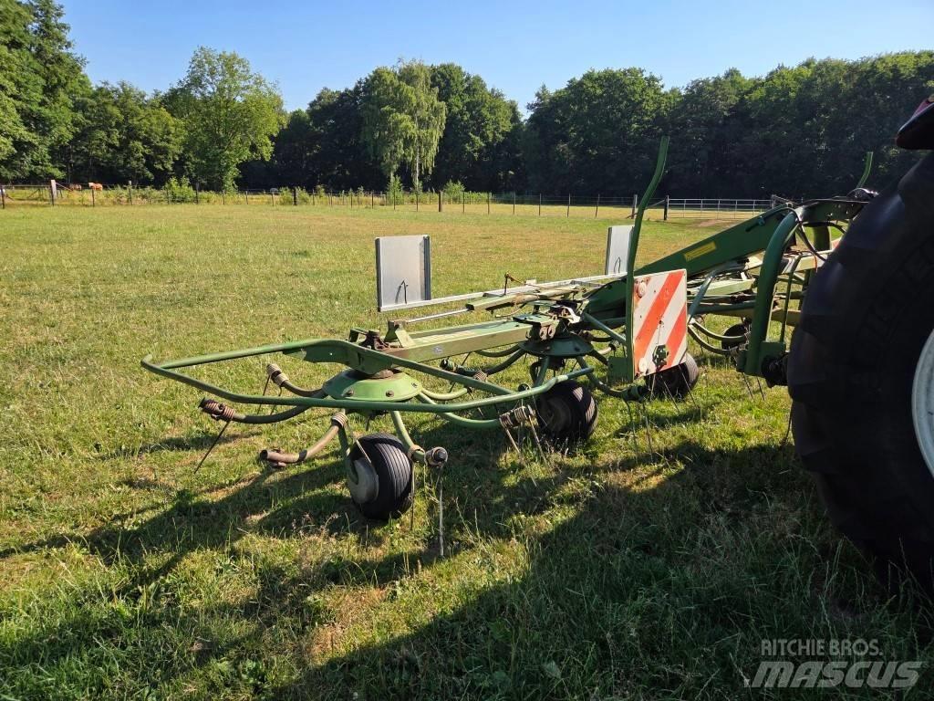 Krone KW 5.50/4x7 テッダー・テッダーレーキ