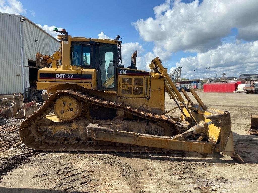 CAT D 6 T LGP ブルドーザー