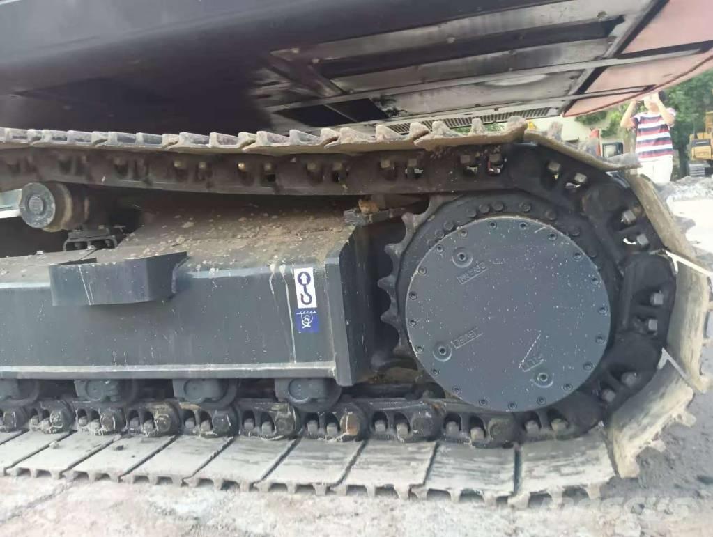 Doosan DX 225 LC 大型油圧ショベル12t以上（パワーショベル・ユンボ）