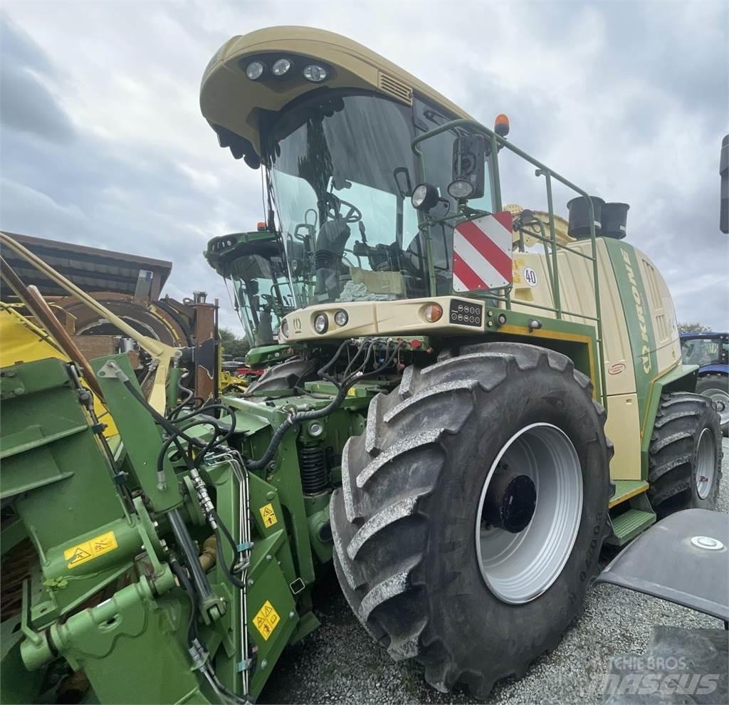 Krone BIG X850 自走式フォレージハーベスター