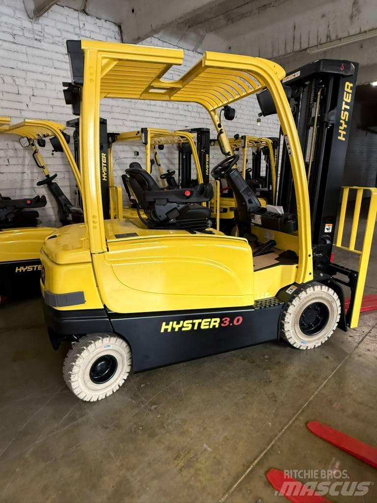 Hyster J3.0XN バッテリーフォークリフト