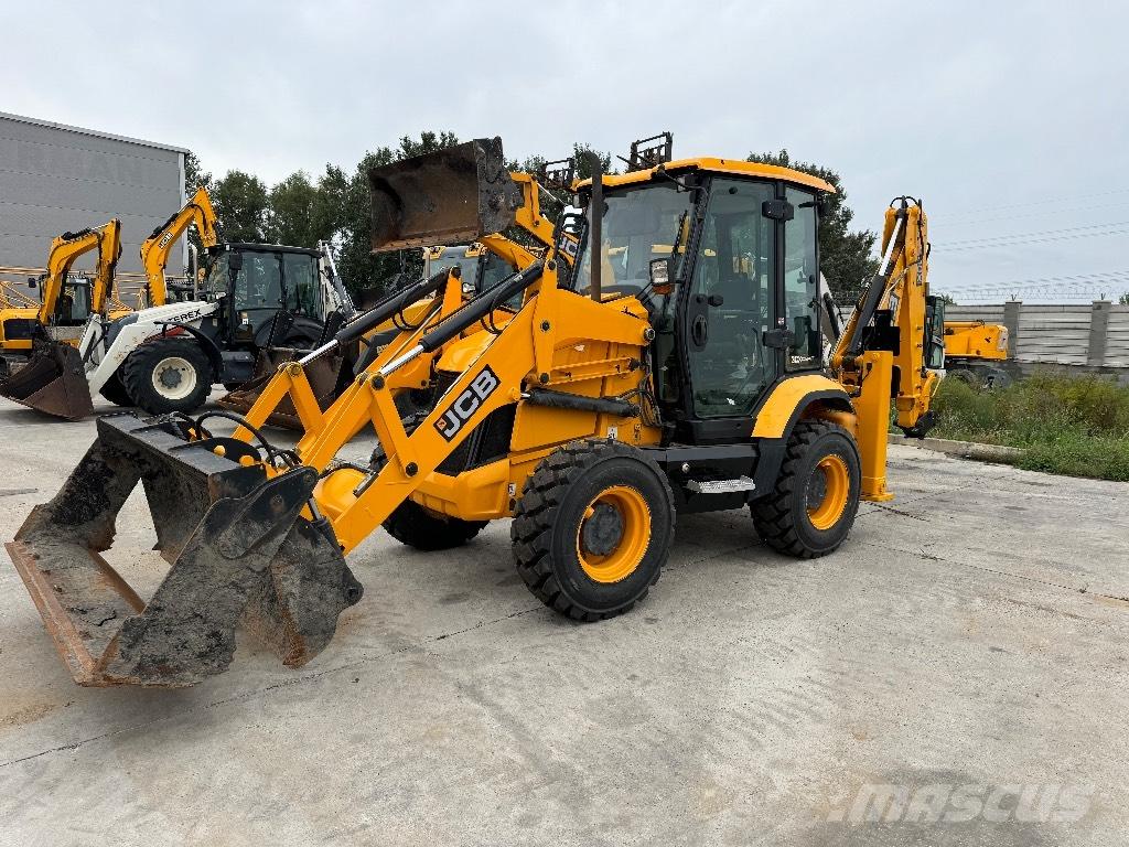 JCB 3 CX / compact バックホーローダー