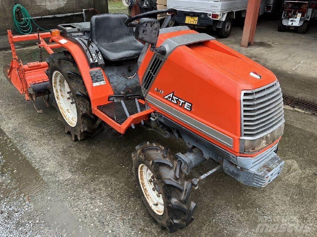 Kubota A-17 トラクター