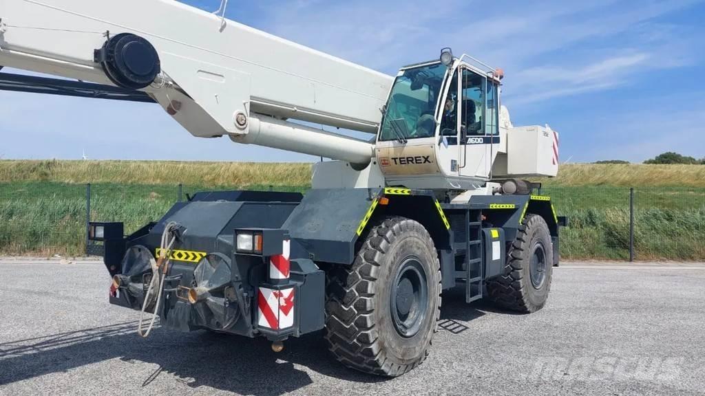 Terex A600 ラフテレーンクレーン