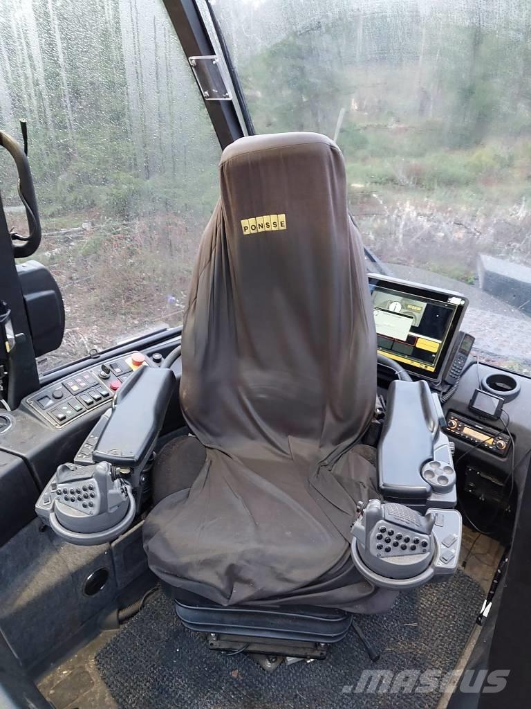 Ponsse Ergo 8W ハーベスター