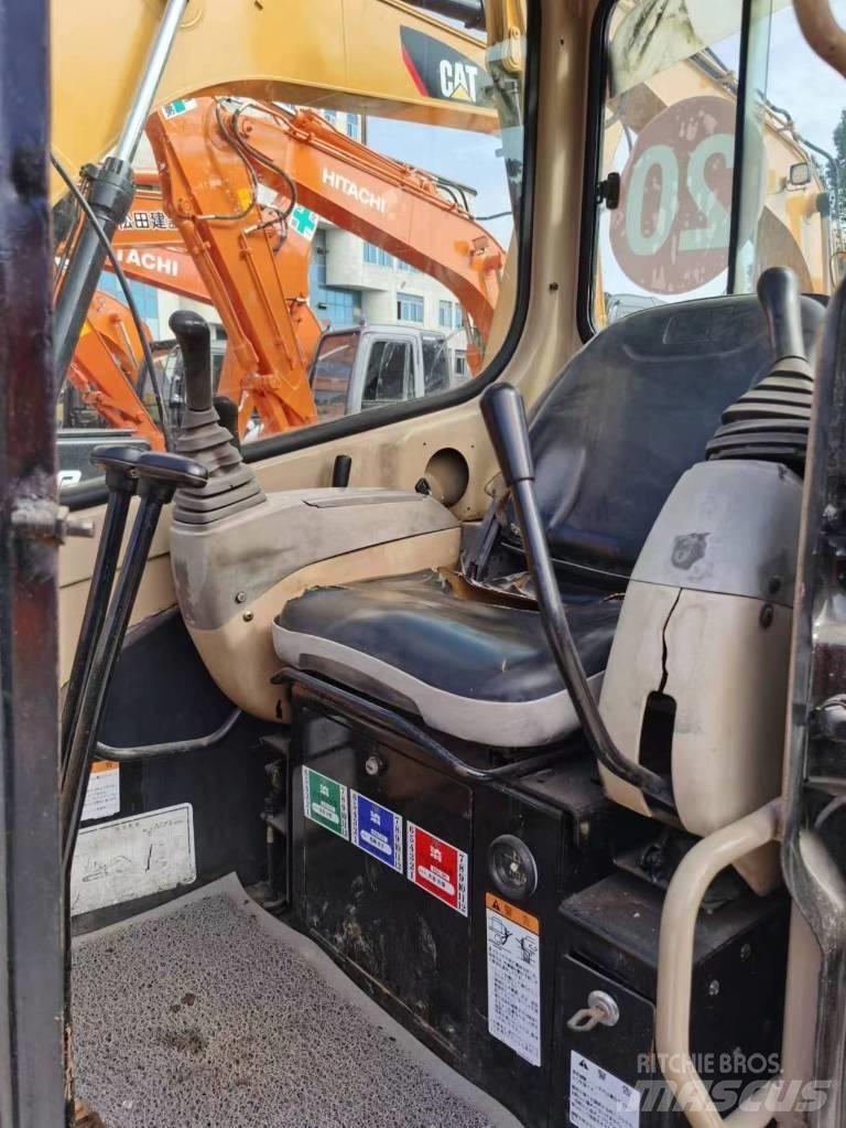 CAT 303 ミニ油圧ショベル 7t以下（ミニユンボ・ミニディガー）