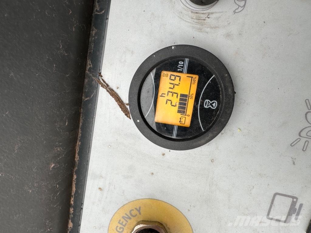  TSM Aria 240 super グランド整備機械-その他