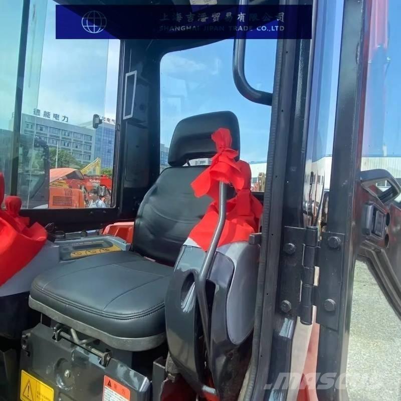 Kubota U 55-4 ミニ油圧ショベル 7t以下（ミニユンボ・ミニディガー）