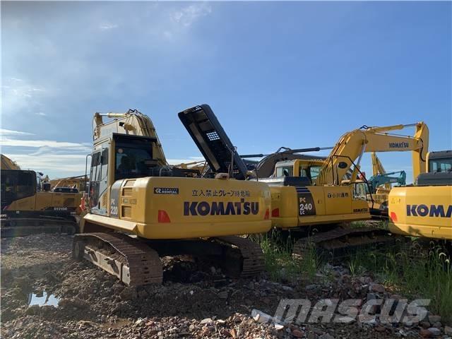 Komatsu PC 220-8 大型油圧ショベル12t以上（パワーショベル・ユンボ）